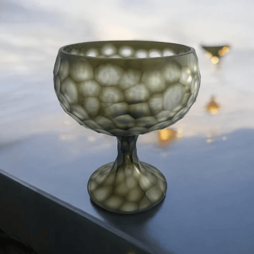 cutting flower vase