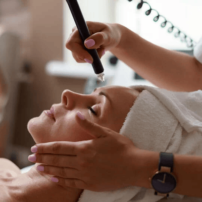 Hydrafacial treatment in Noida