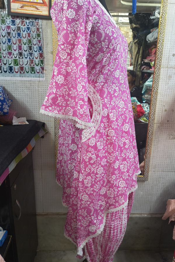 Pink Floral Tunic with Tie-Dye Pants - Image 5