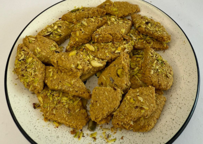 Pista Elaichi Atta Biscuit