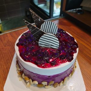 Blue berry nuts cake